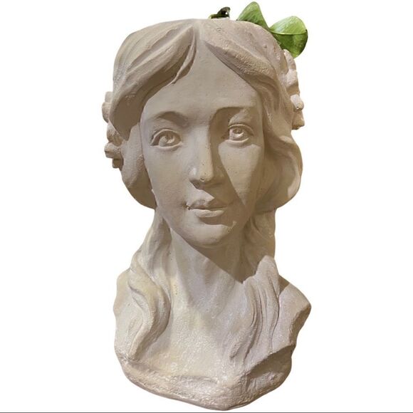 Beautiful Lady Planter Resin Plaster Large Size at 13” Perfect for your monstera - Picture 1 of 8